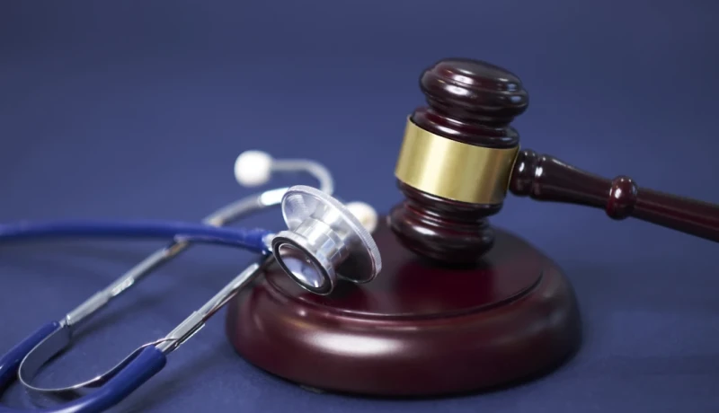 Médicos tem direitos trabalhistas prejudicados por contratações irregulares